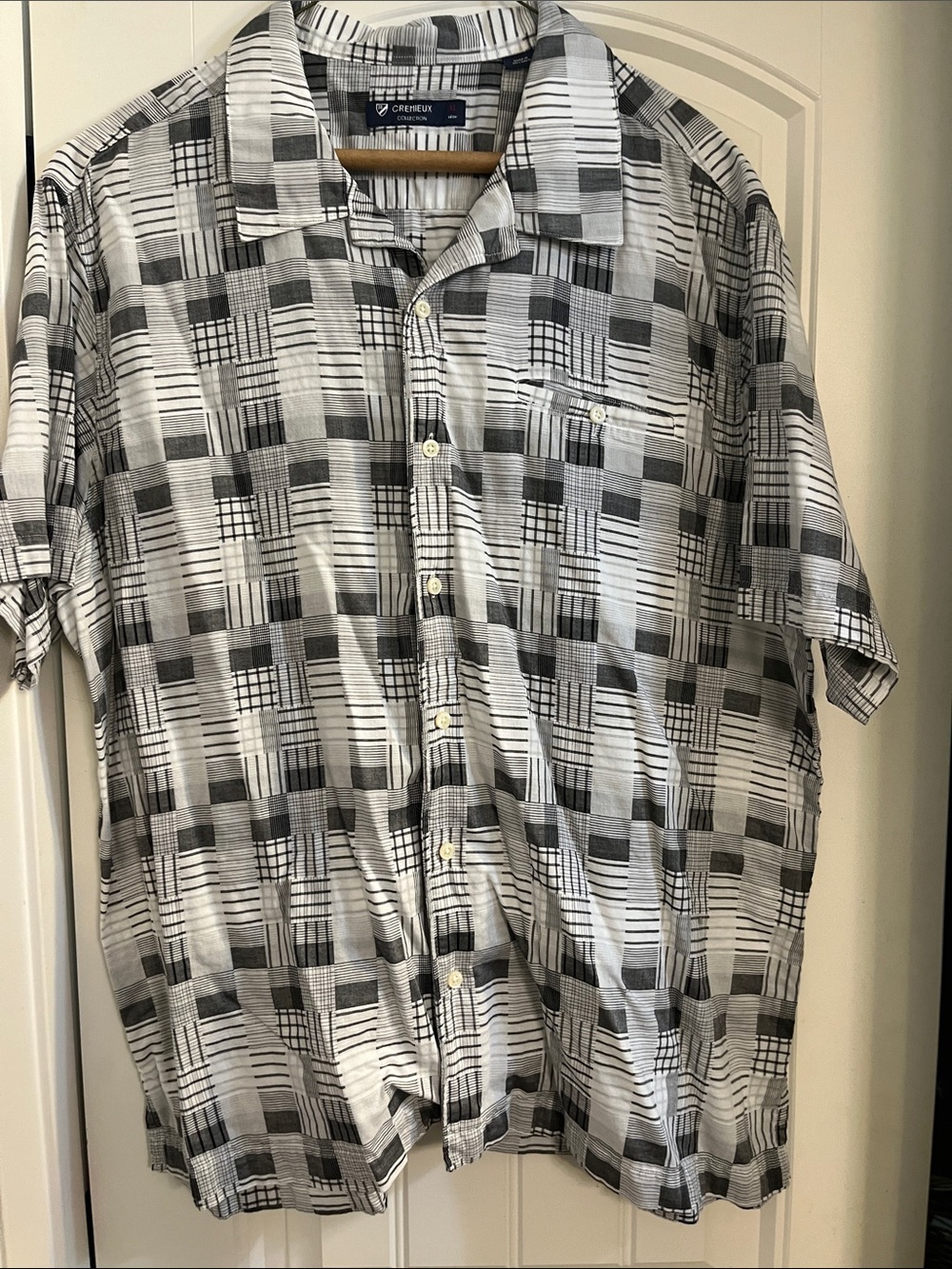 Daniel Cremieux Collection Grey Black and White Plaid Short-Sleeve Button-Down